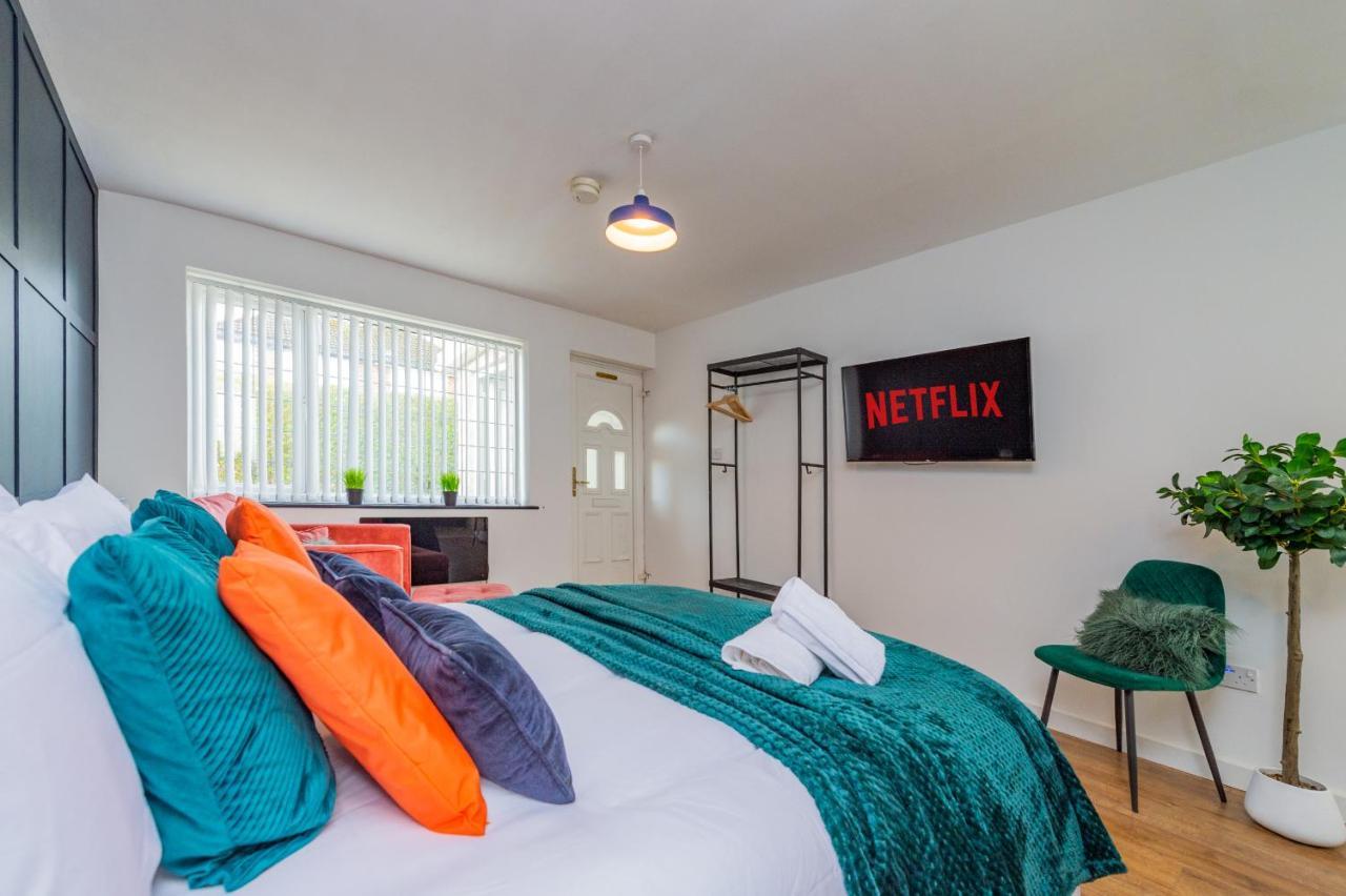 Studio Annexe By Papermill, Deeside - En-Suite, Heswall Esterno foto