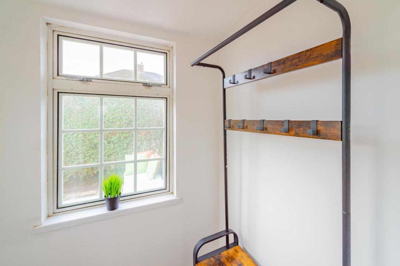Studio Annexe By Papermill, Deeside - En-Suite, Heswall Esterno foto