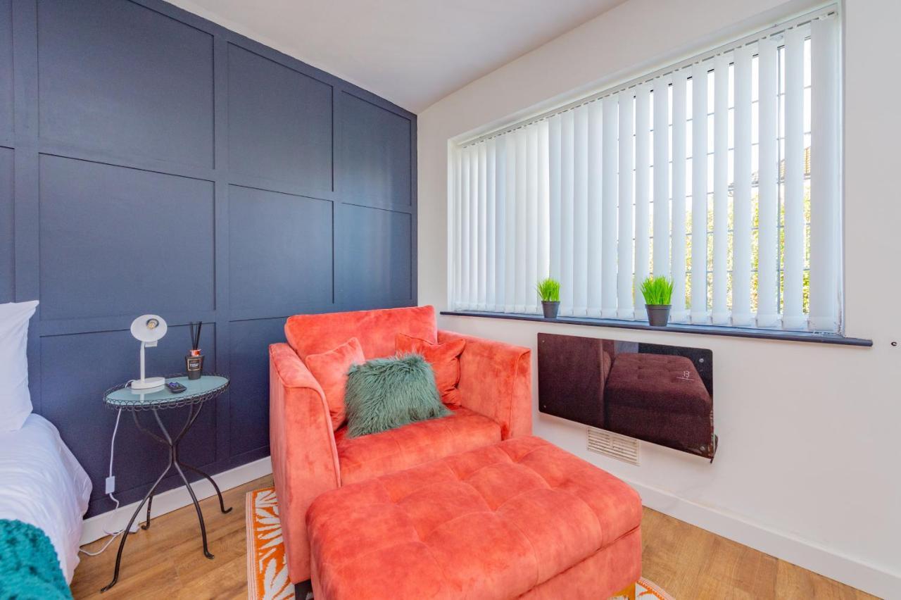 Studio Annexe By Papermill, Deeside - En-Suite, Heswall Esterno foto