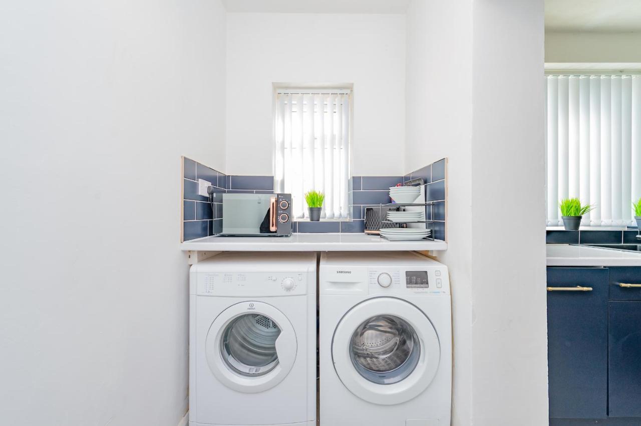Studio Annexe By Papermill, Deeside - En-Suite, Heswall Esterno foto