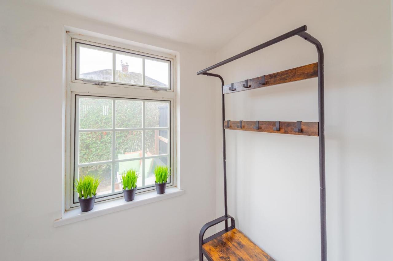 Studio Annexe By Papermill, Deeside - En-Suite, Heswall Esterno foto