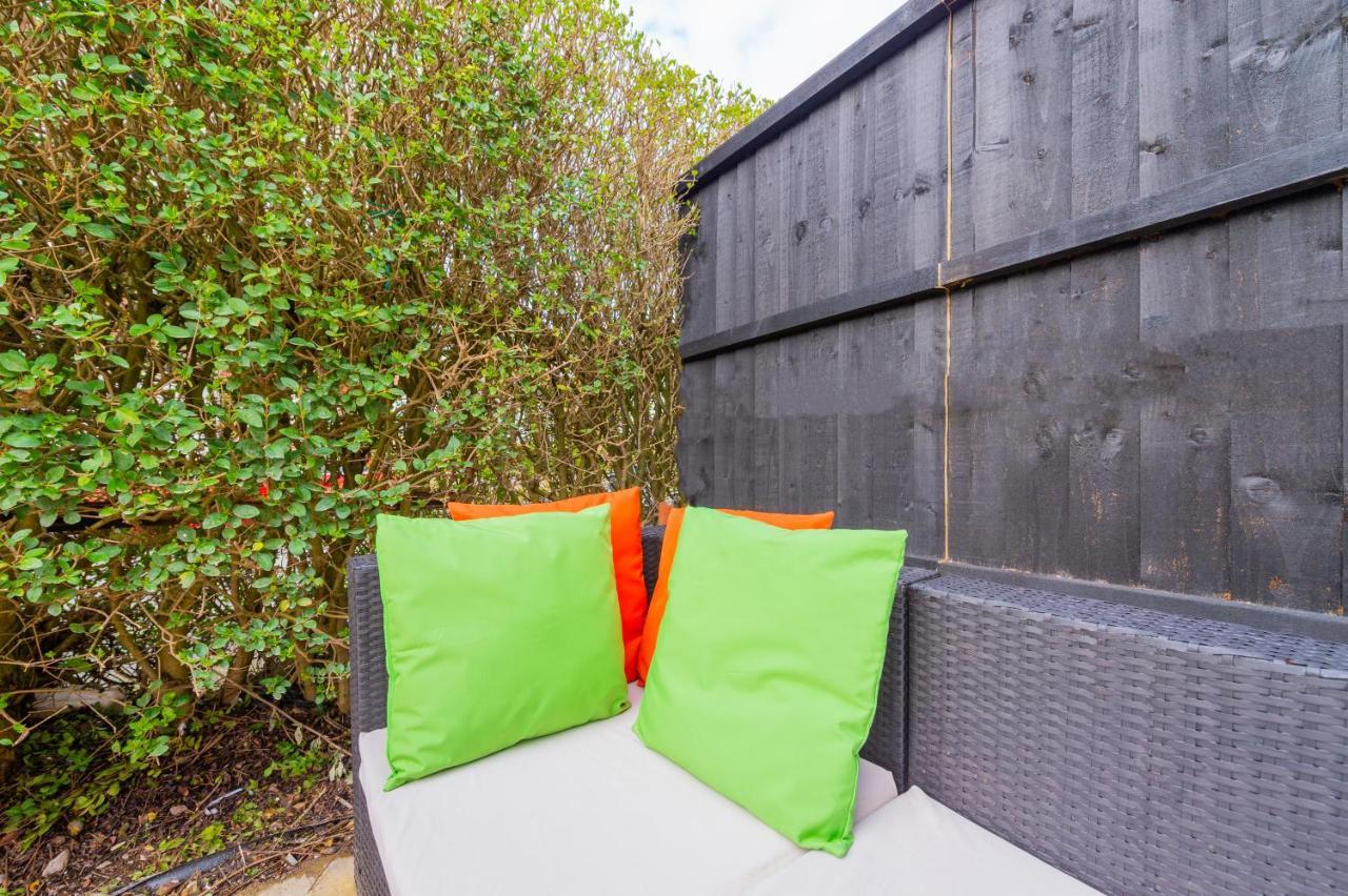Studio Annexe By Papermill, Deeside - En-Suite, Heswall Esterno foto